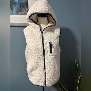 Weatherproof fleece hooded vest Sz S
